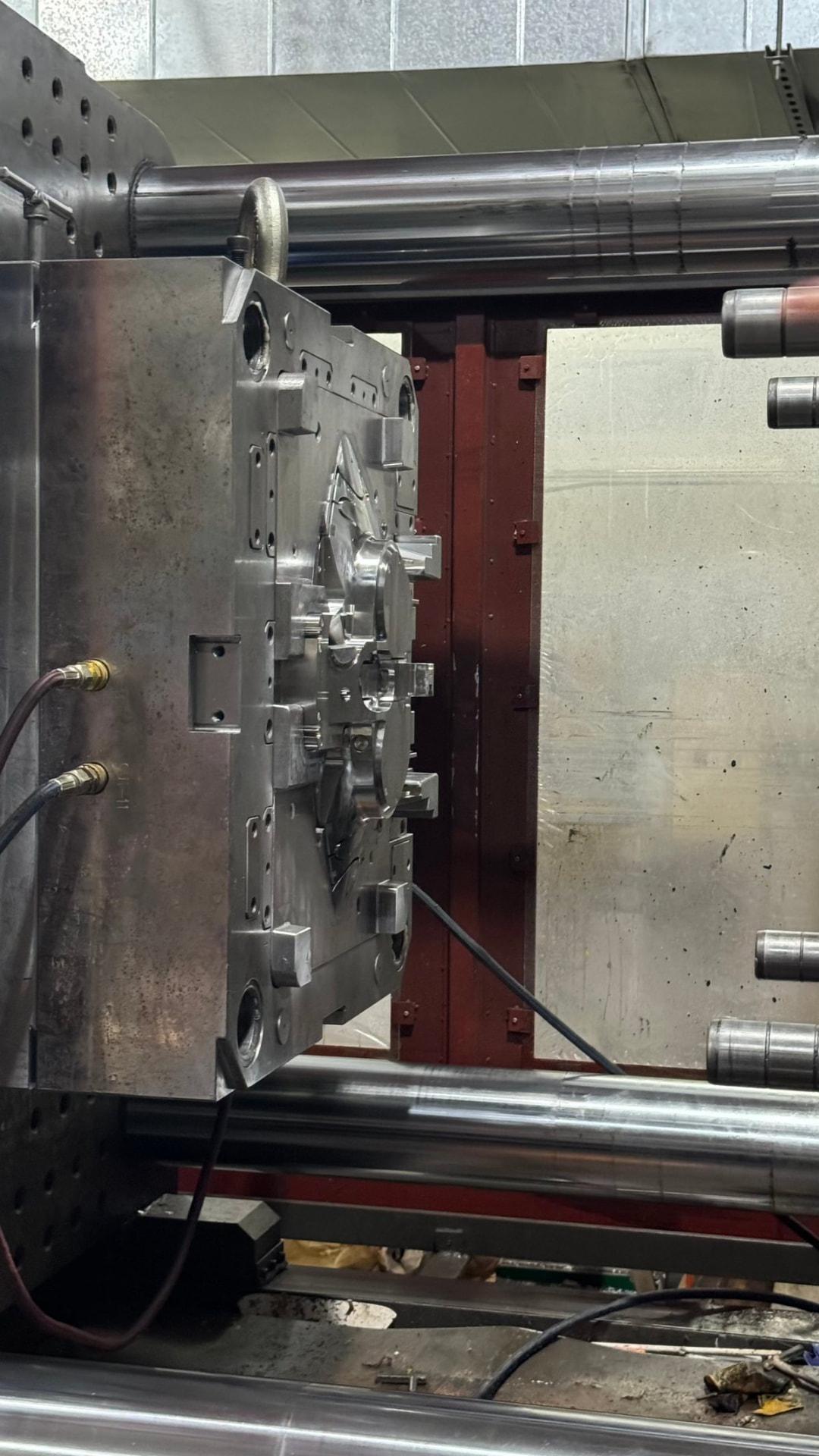 Injection Moulding produced via Global Supply Network's overseas manufacturing partners.